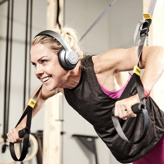 Guide: Høretelefoner til indendørs træning
